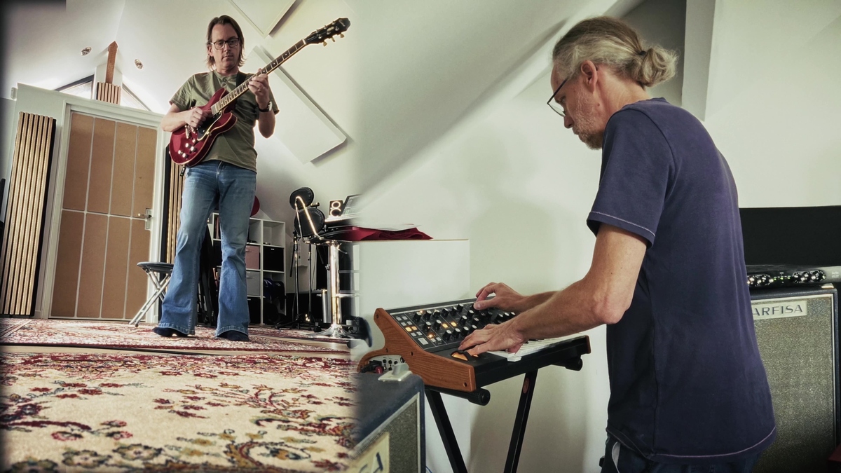 No One Came – Along The Sun’s Path